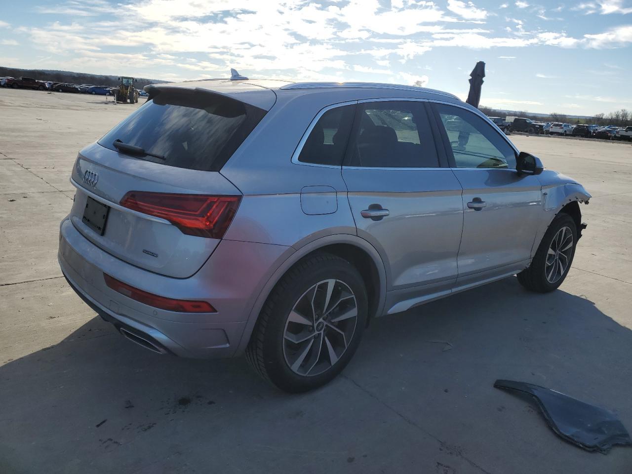 2022 AUDI Q5 PREMIUM - Image 3