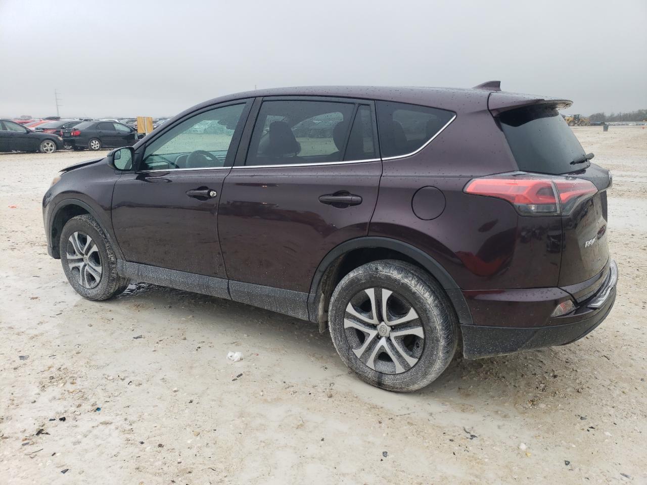 2018 TOYOTA RAV4 LE - Image 2