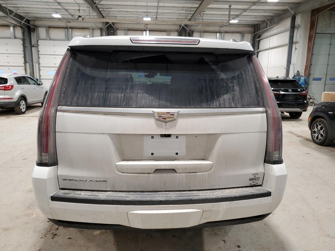 2017 CADILLAC ESCALADE E - Image 6