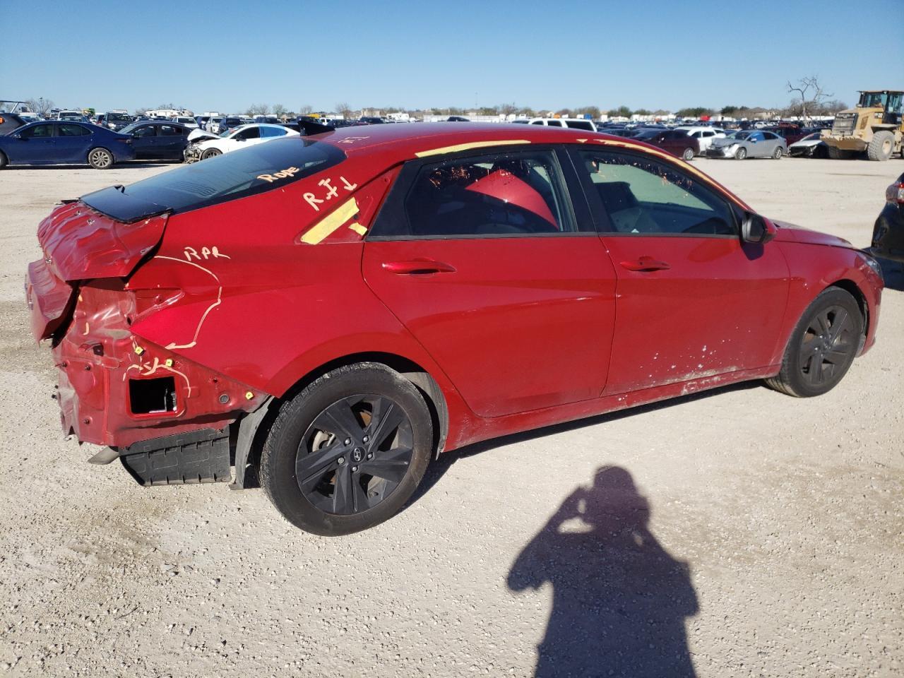 2022 HYUNDAI ELANTRA SE - Фото 3