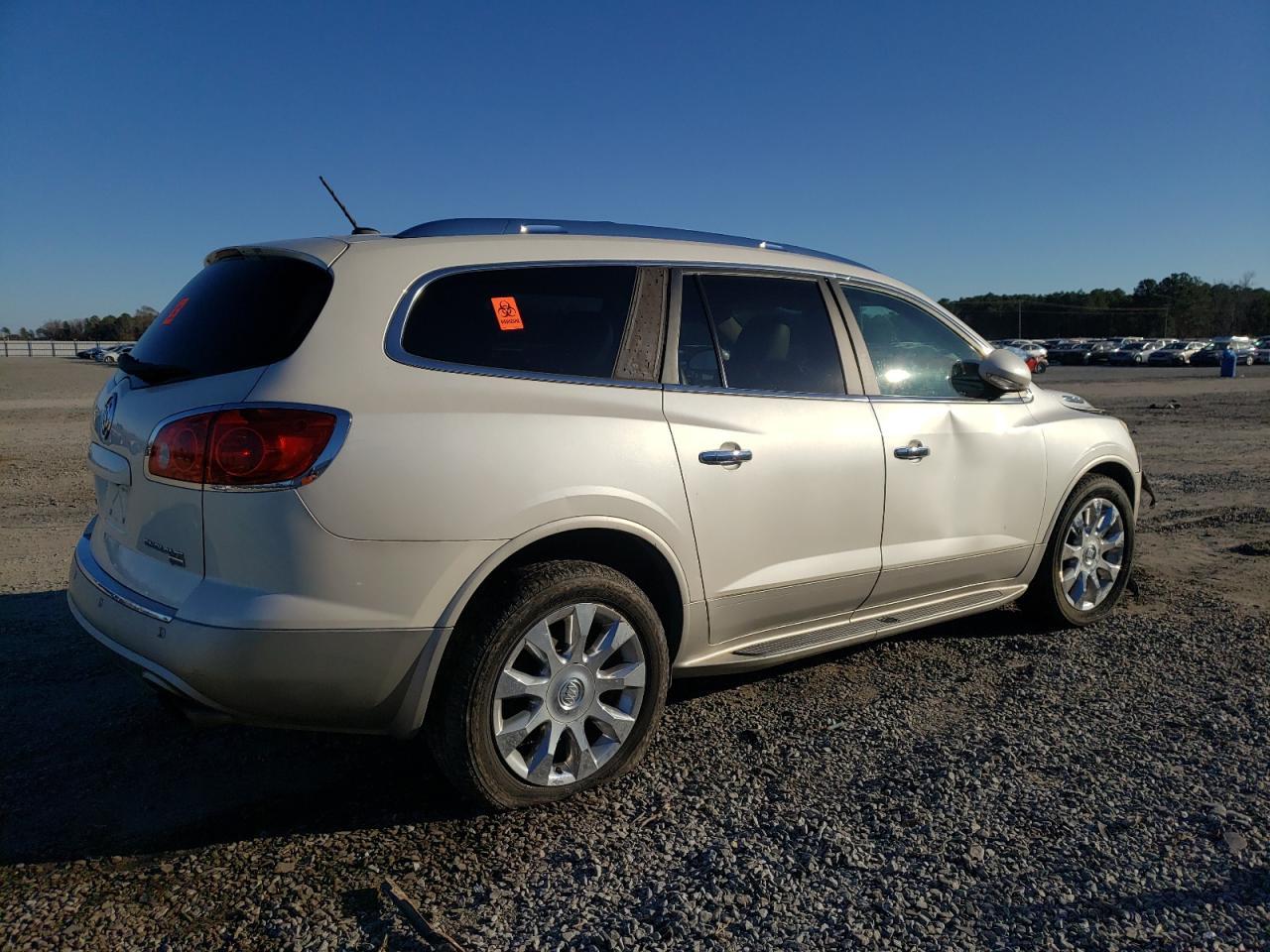 2011 BUICK ENCLAVE CX - Image 3