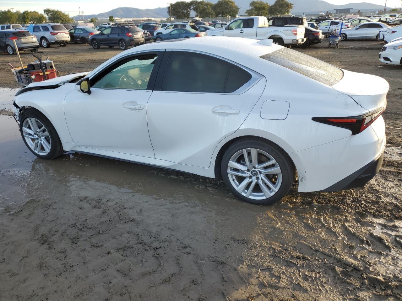 2021 LEXUS IS 300 - Image 2