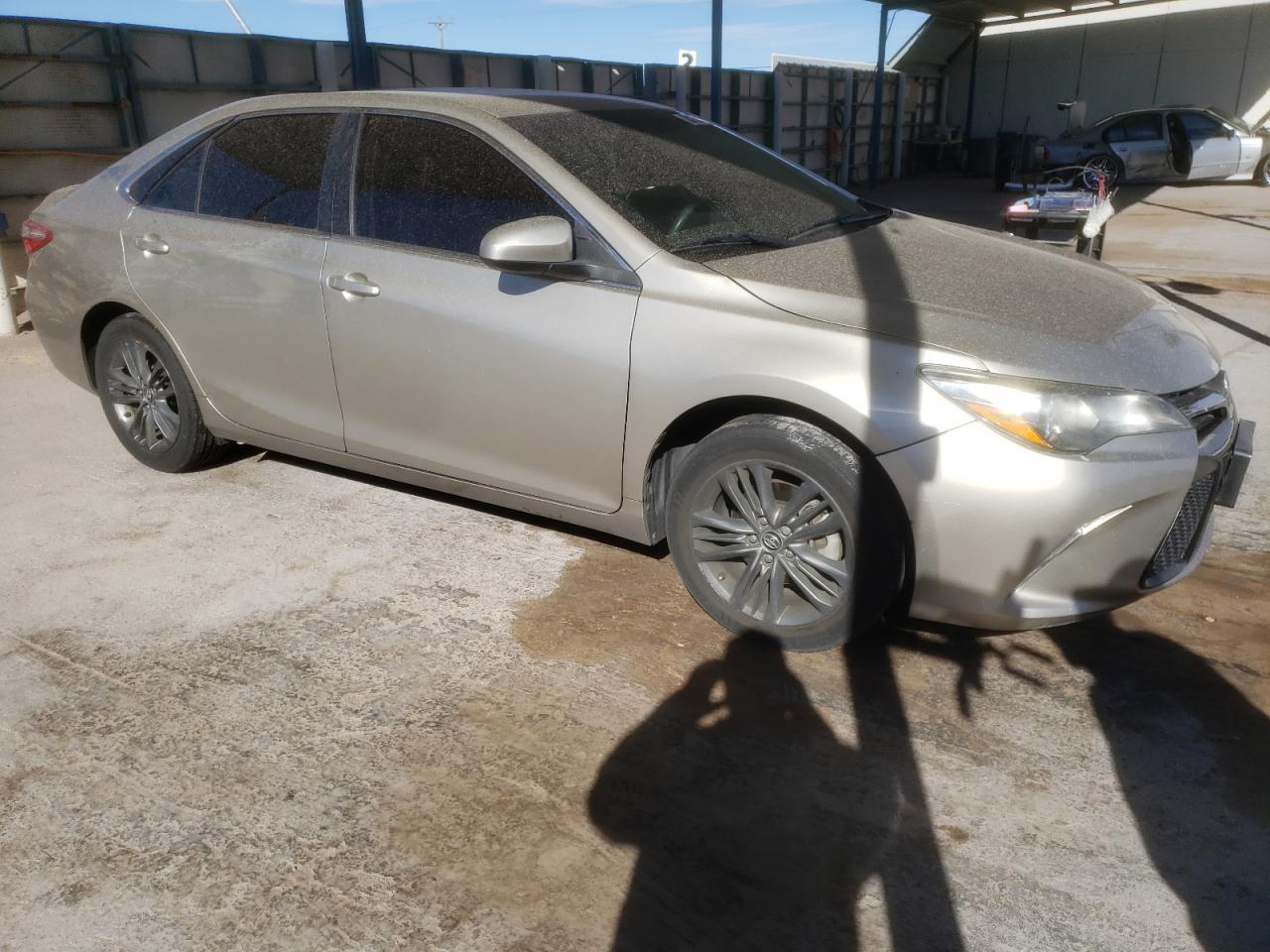 2016 TOYOTA CAMRY LE - Фото 4