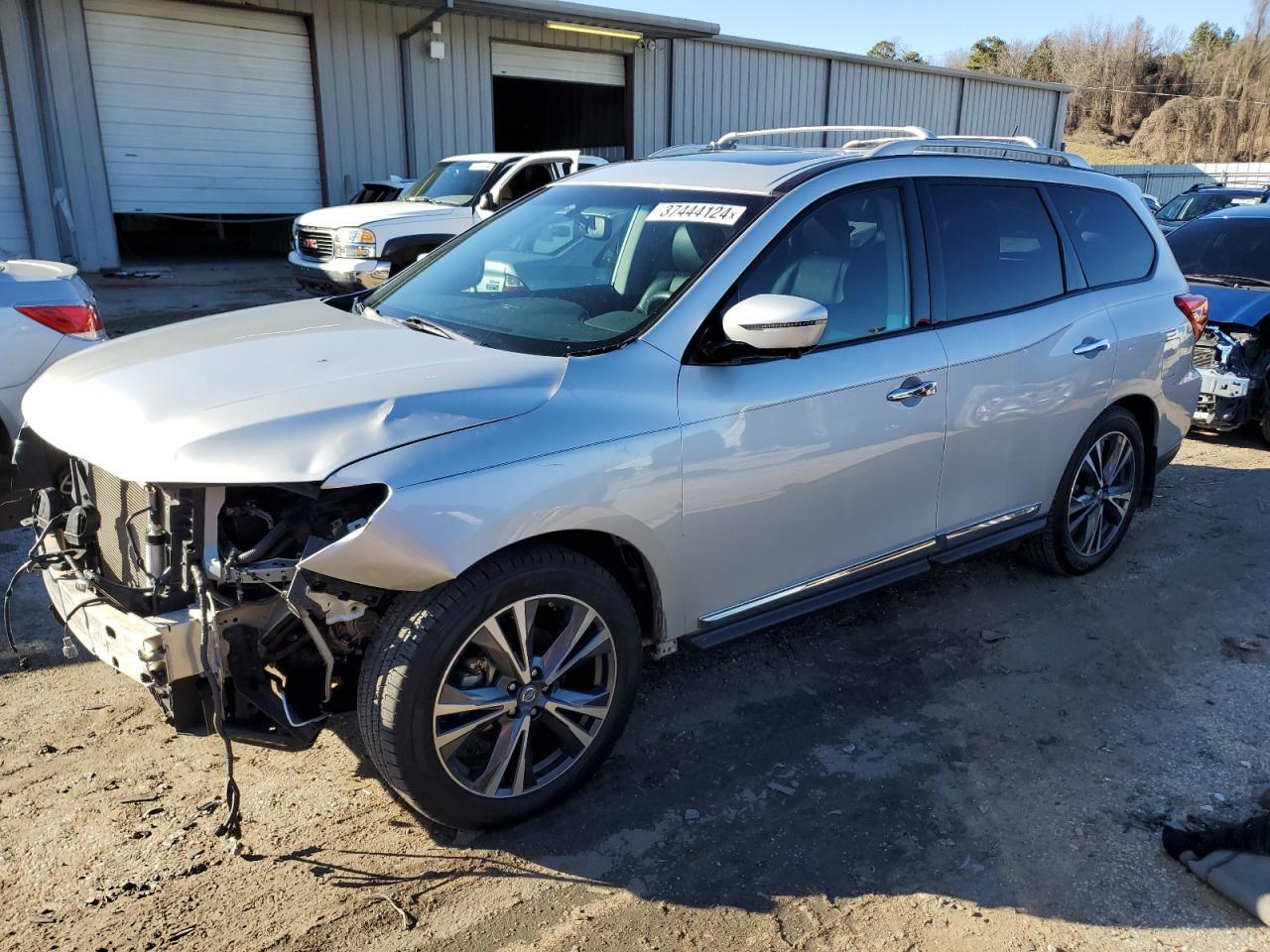 2017 NISSAN PATHFINDER