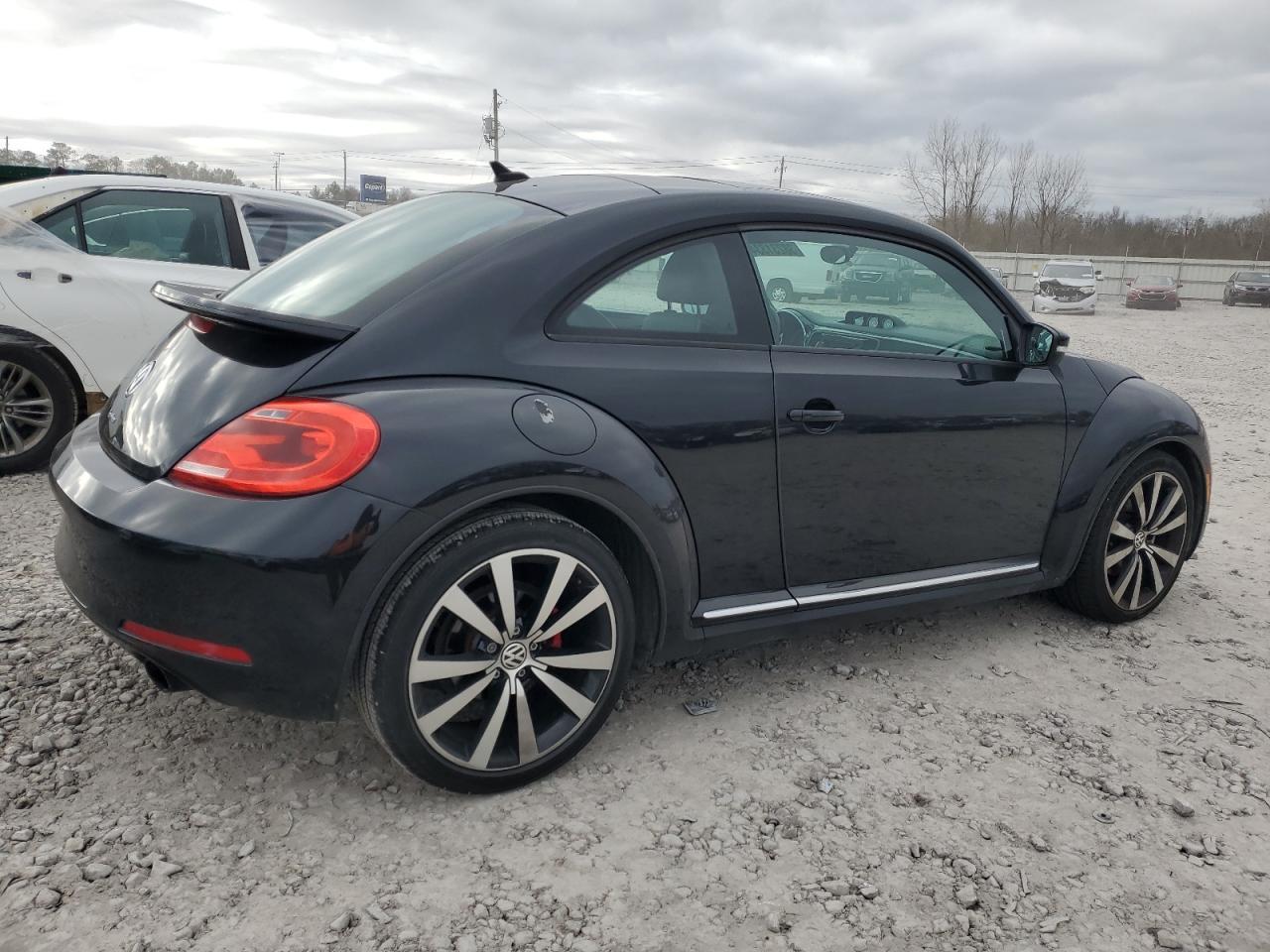 2012 VOLKSWAGEN BEETLE TUR - Image 3