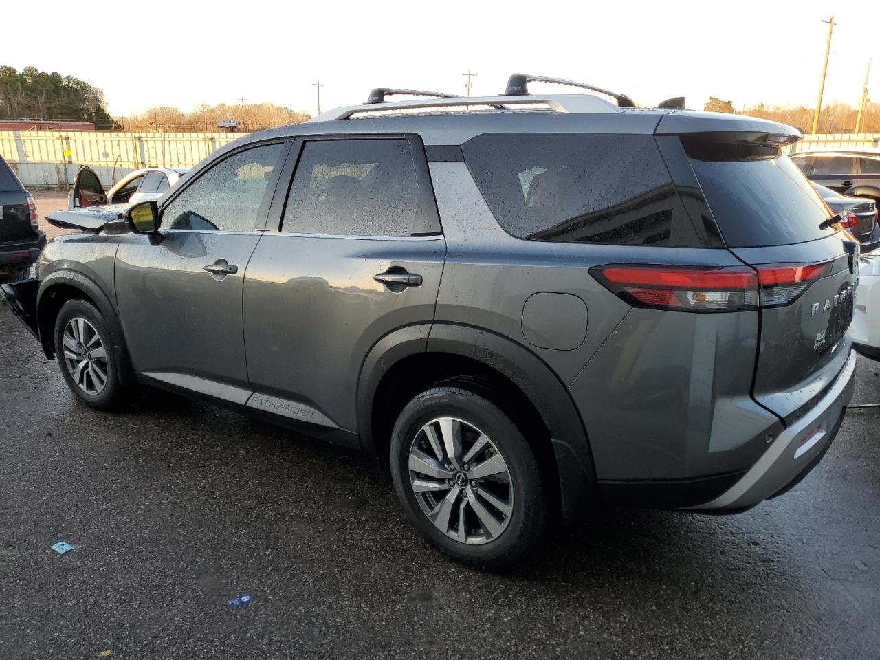2023 NISSAN PATHFINDER - Image 2