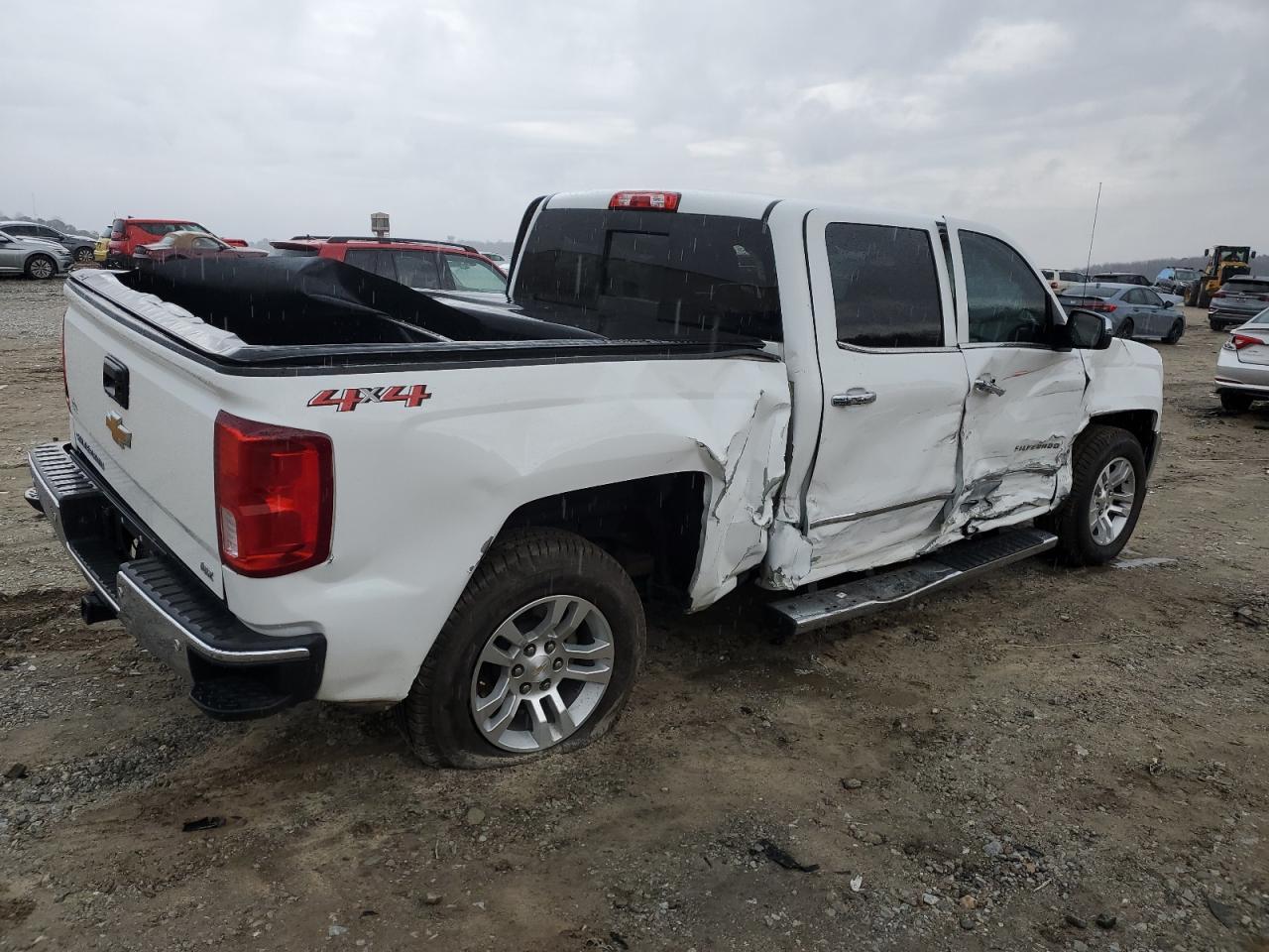 2018 CHEVROLET SILVERADO - Фото 3