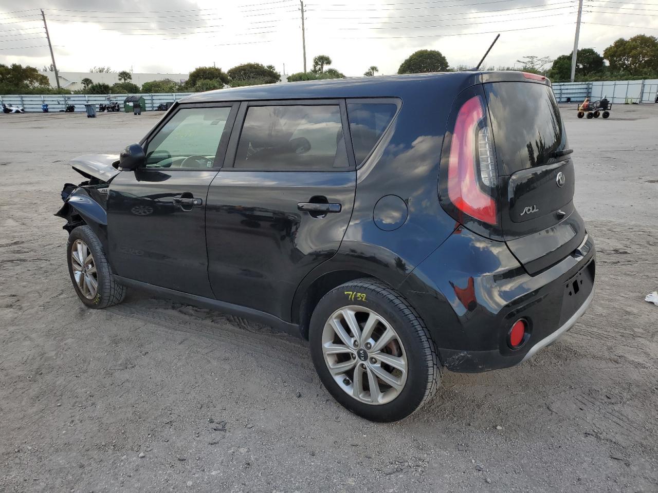 2017 KIA SOUL + - Image 2