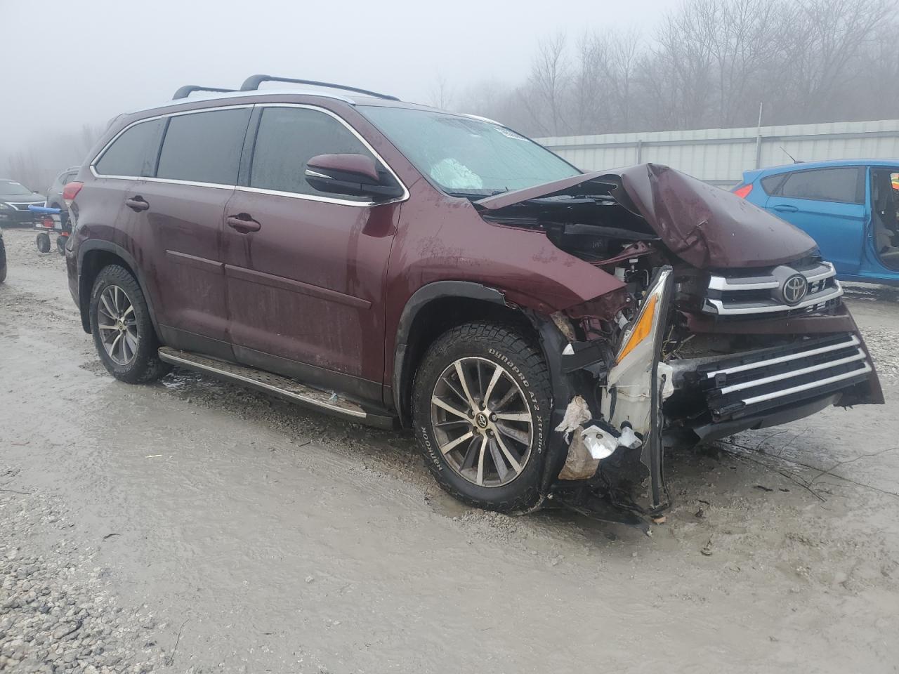 2019 TOYOTA HIGHLANDER - Image 4
