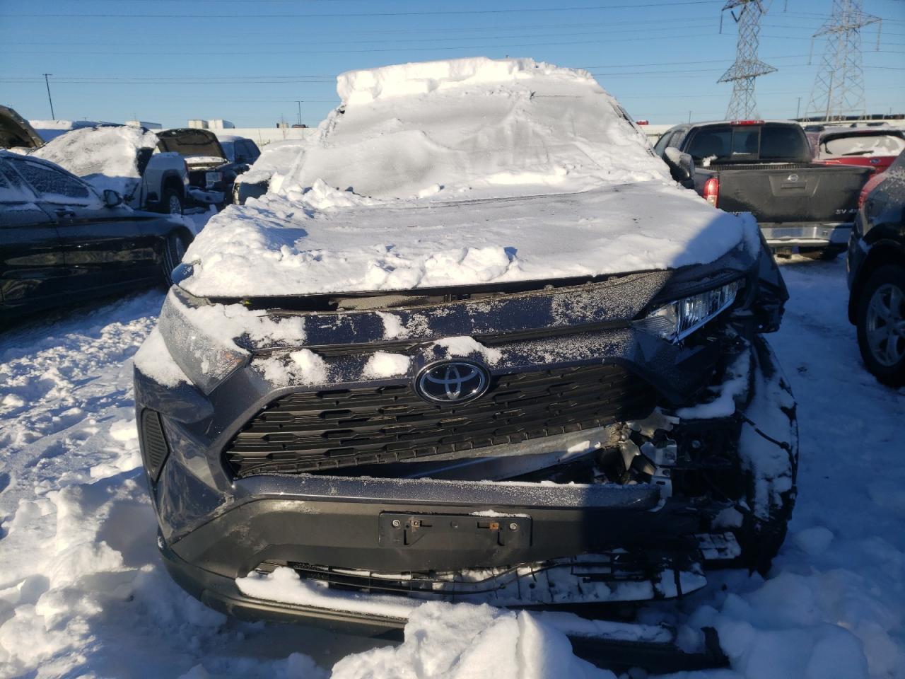 2021 TOYOTA RAV4 LE - Фото 5
