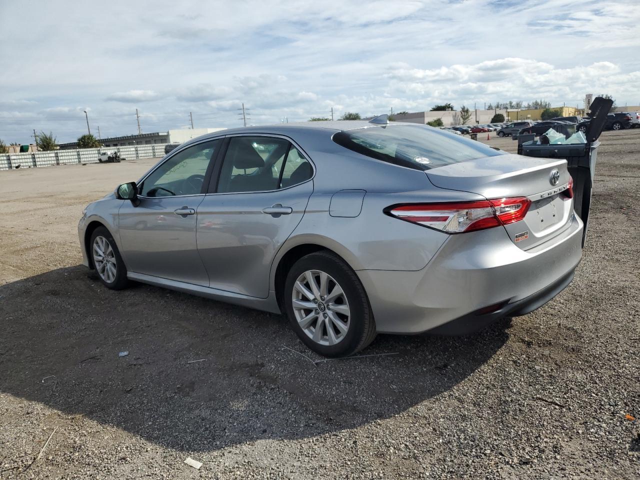 2020 TOYOTA CAMRY LE - Image 2