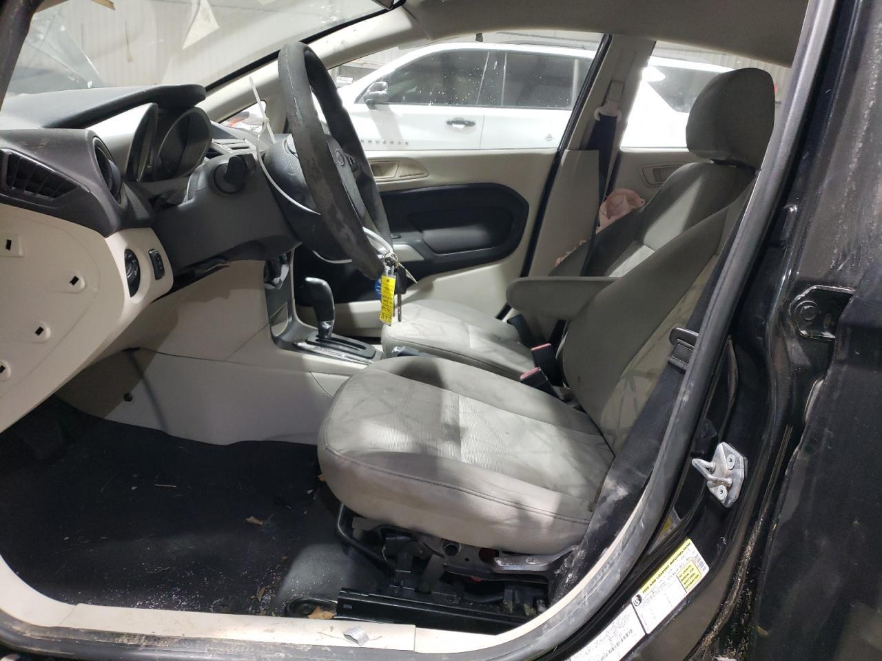 2013 FORD FIESTA SE - Image 7