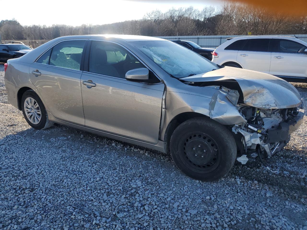 2013 TOYOTA CAMRY L - Фото 4