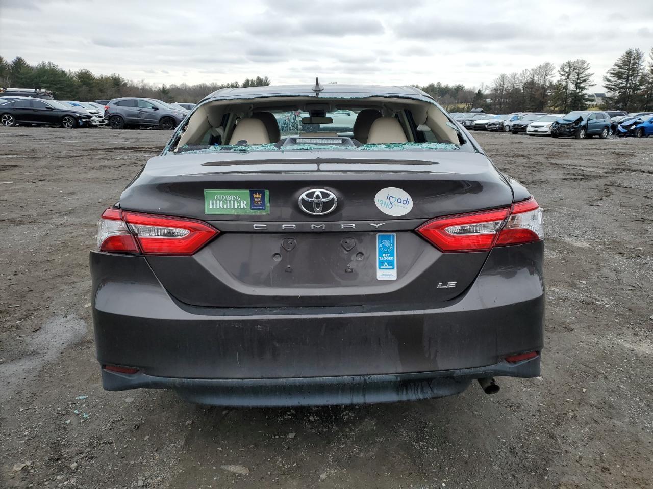 2020 TOYOTA CAMRY LE - Фото 6