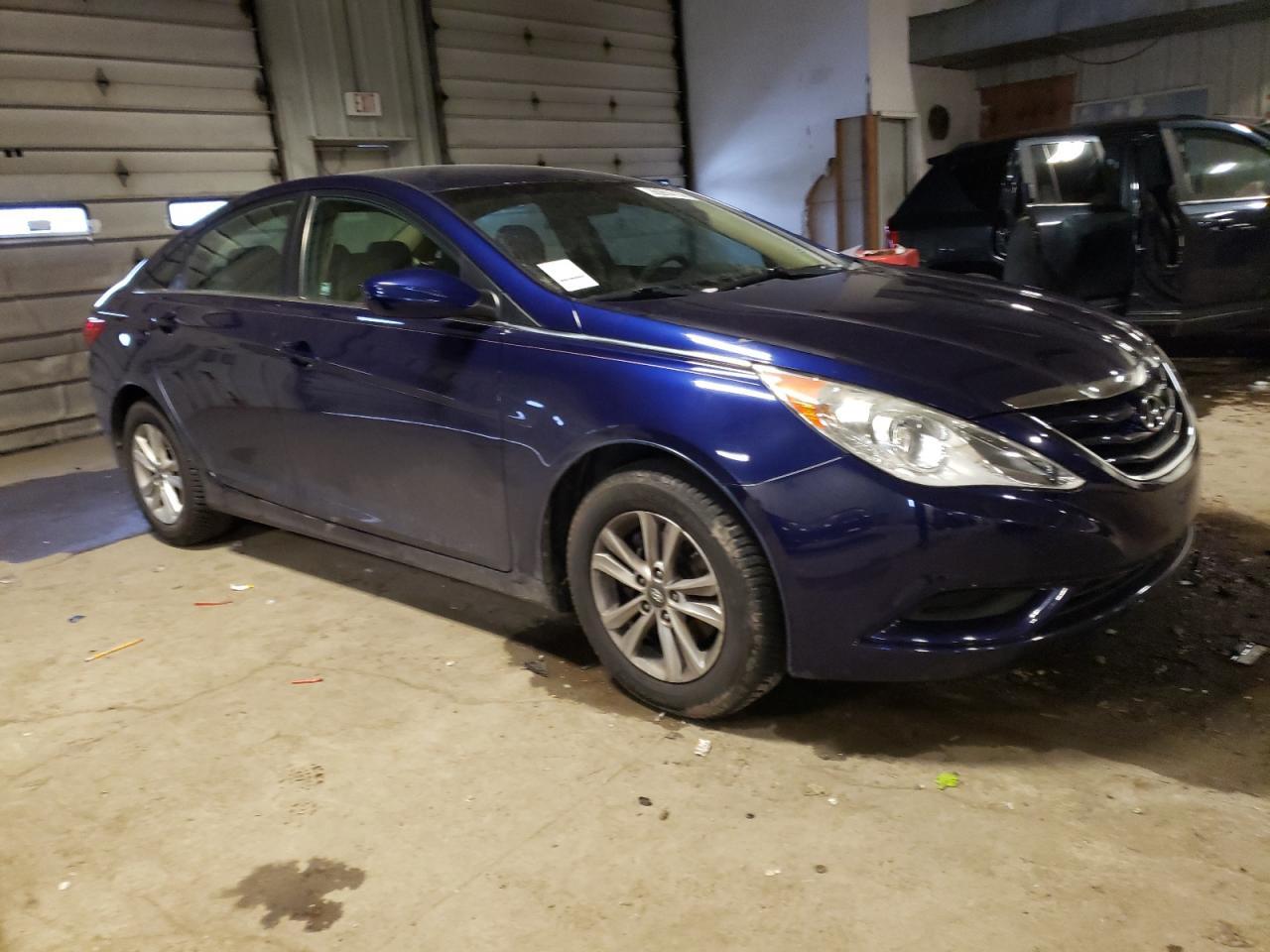2011 HYUNDAI SONATA GLS - Image 4