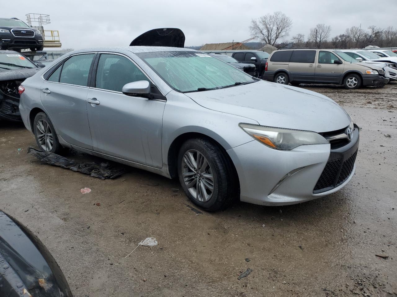 2015 TOYOTA CAMRY LE - Фото 4