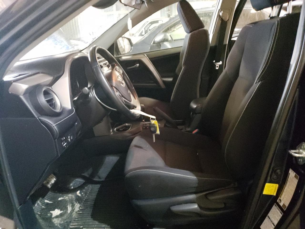 2017 TOYOTA RAV4 XLE - Фото 7