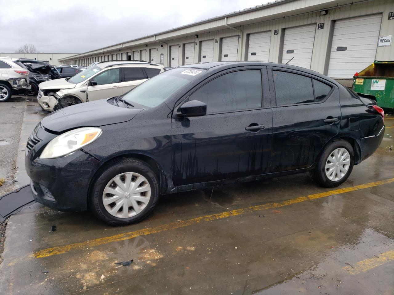 2014 NISSAN VERSA S