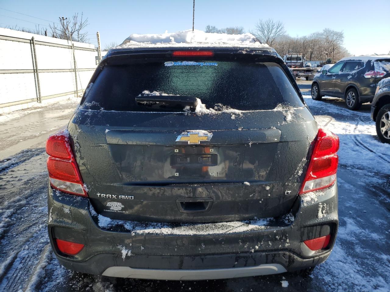 2018 CHEVROLET TRAX 1LT - Image 6