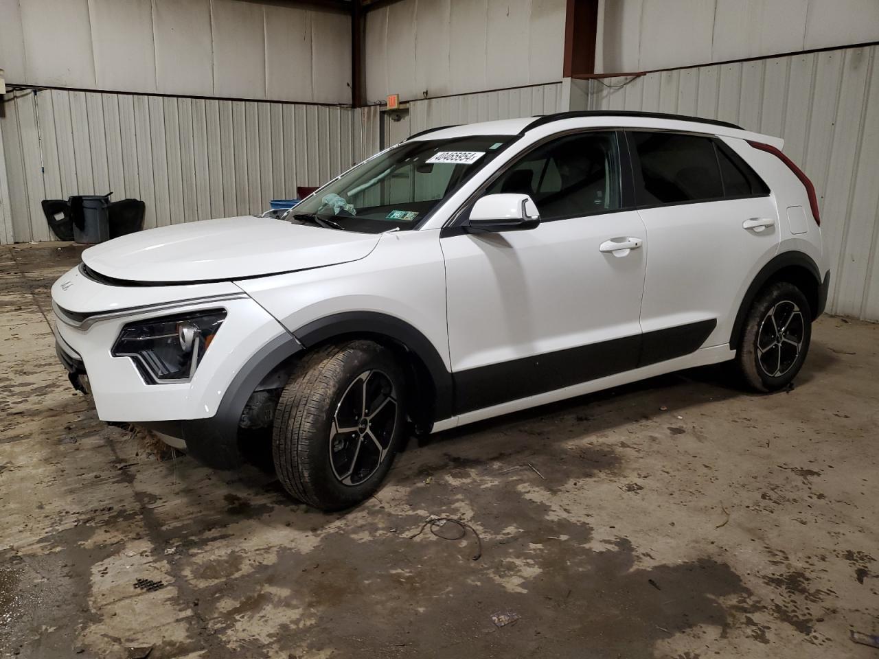 2023 KIA NIRO EX