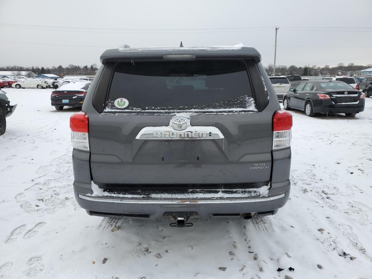 2011 TOYOTA 4RUNNER SR - Image 6