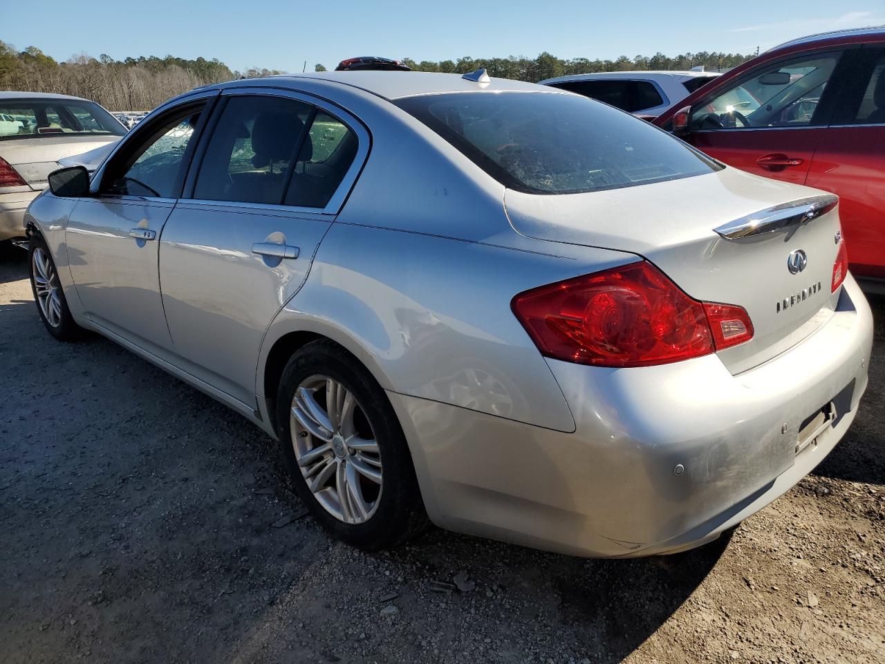 2011 INFINITI G37 BASE - Image 2