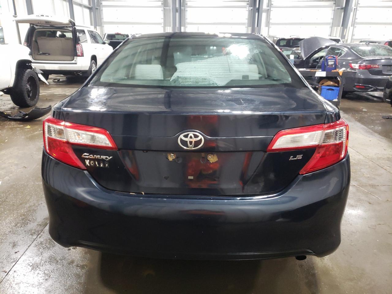 2014 TOYOTA CAMRY L - Image 6