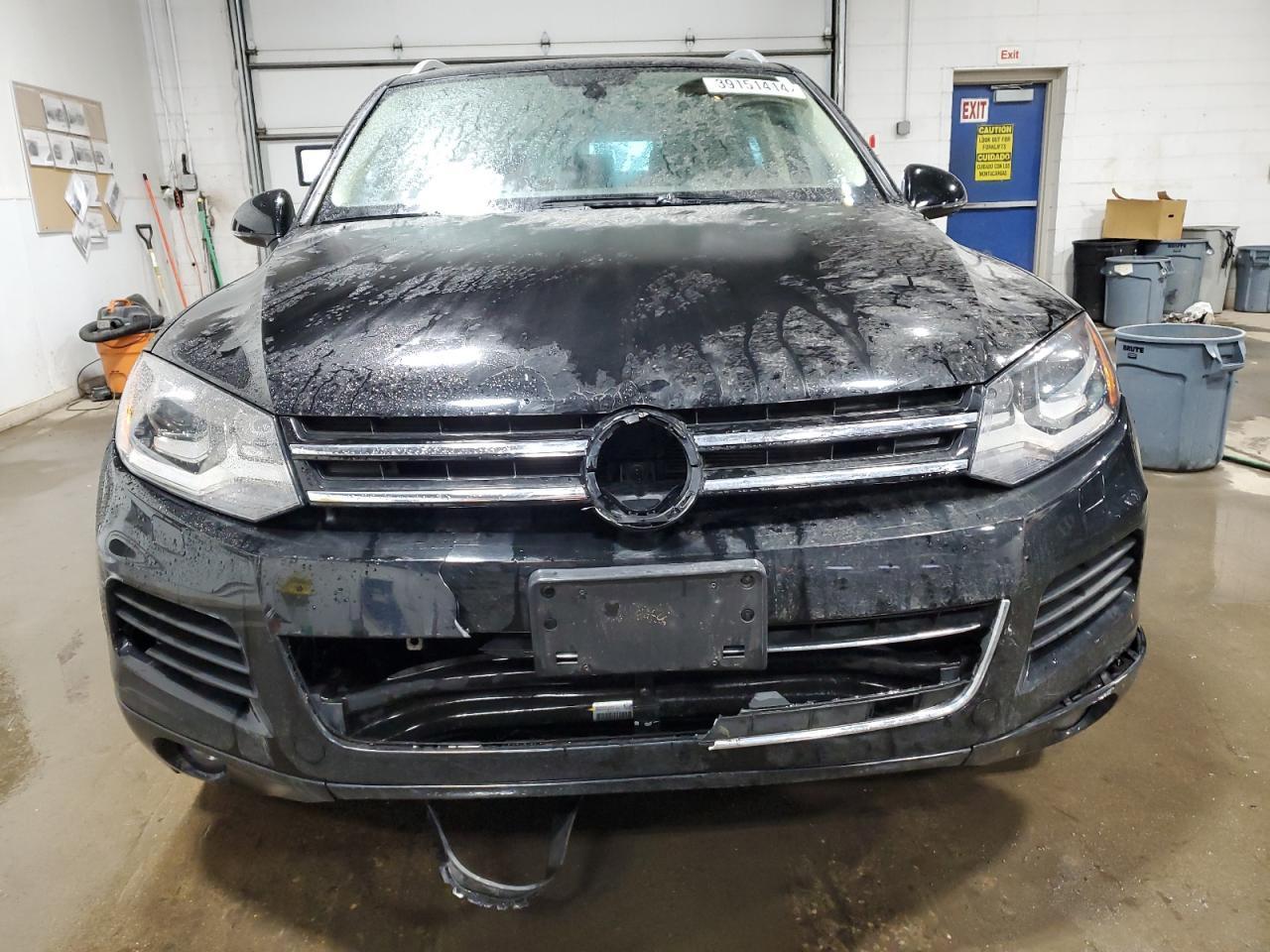 2013 VOLKSWAGEN TOUAREG V6 - Image 5