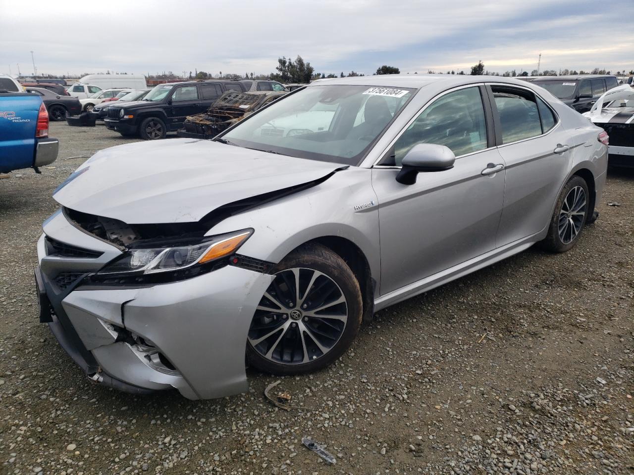 2020 TOYOTA CAMRY SE car image