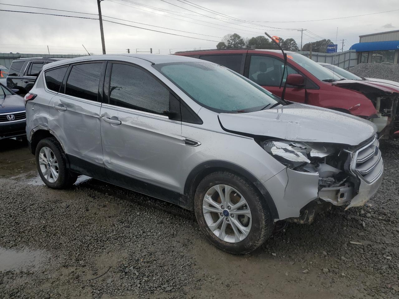 2017 FORD ESCAPE SE - Image 4
