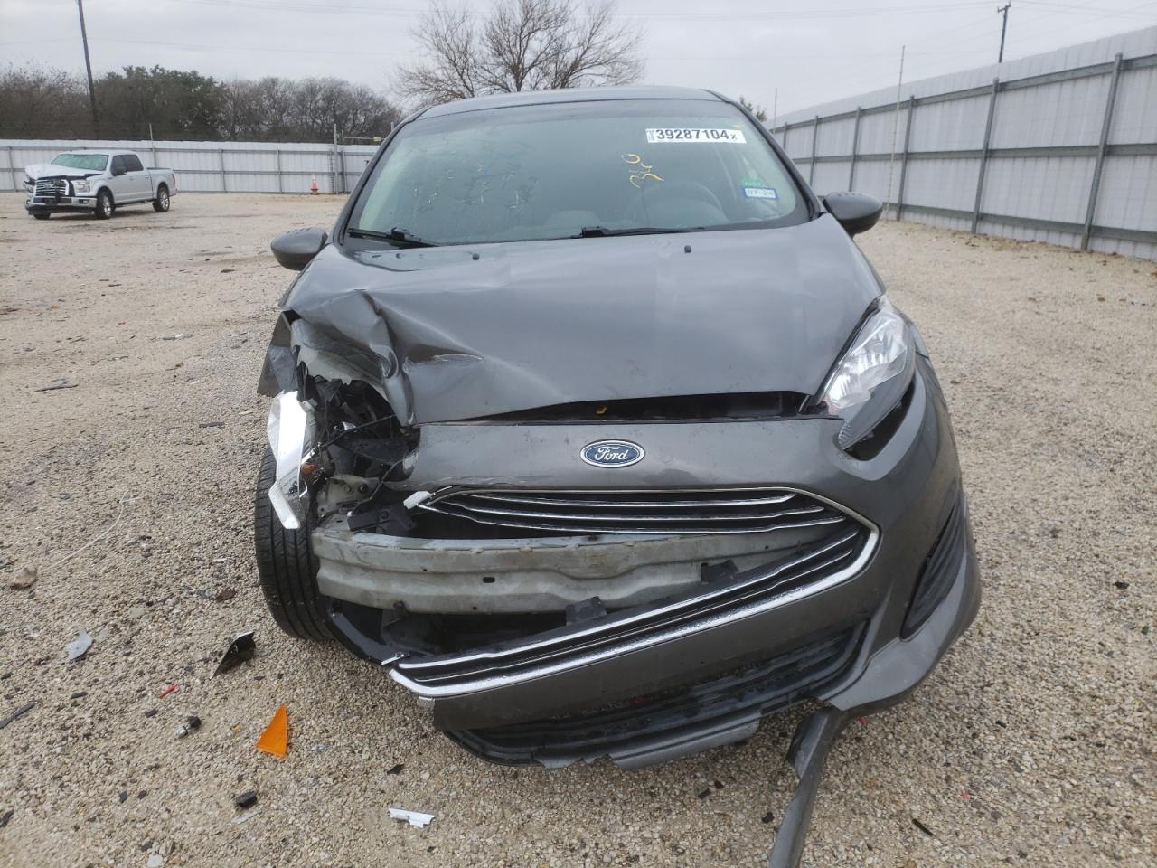 2019 FORD FIESTA SE - Image 5