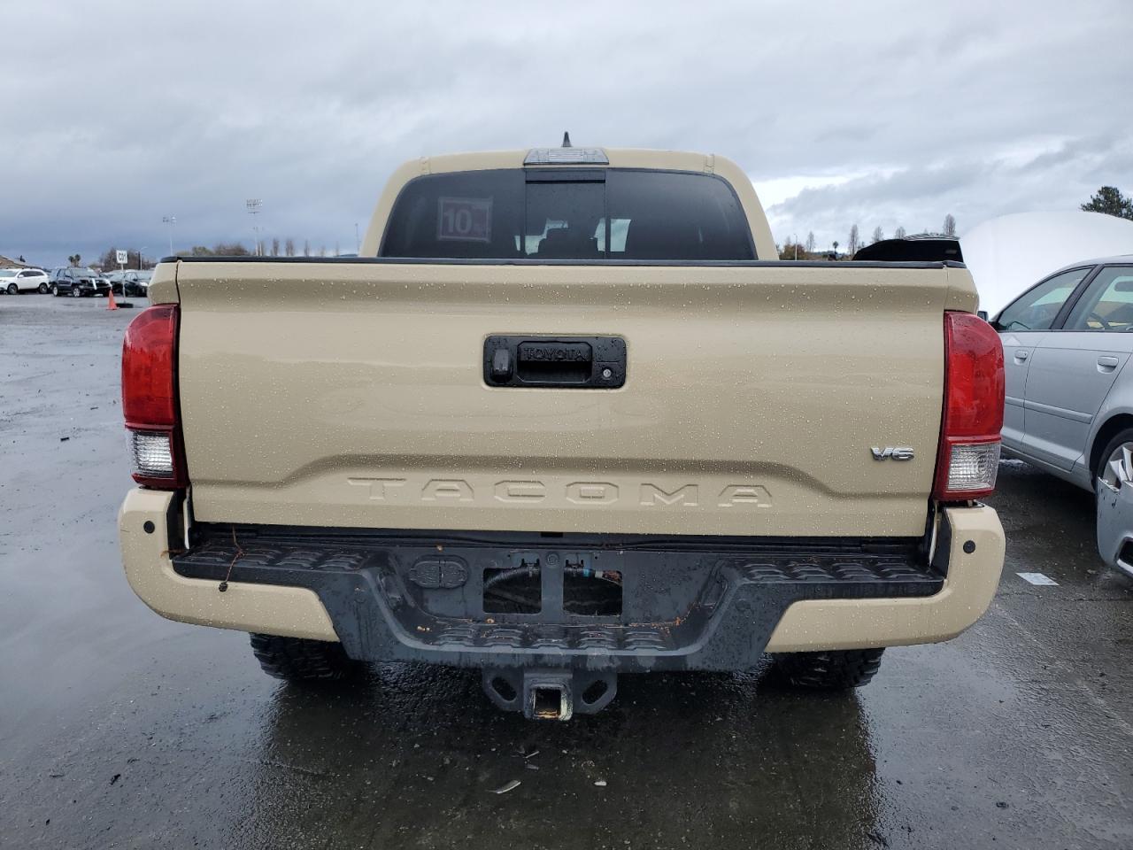 2019 TOYOTA TACOMA DOU - Фото 6