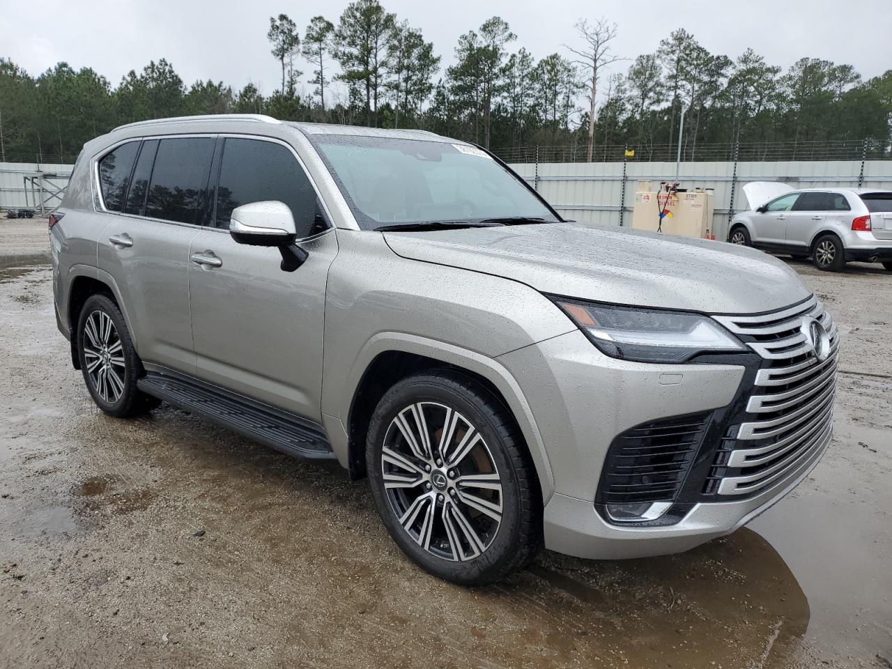 2023 LEXUS LX 600 BAS - Image 4