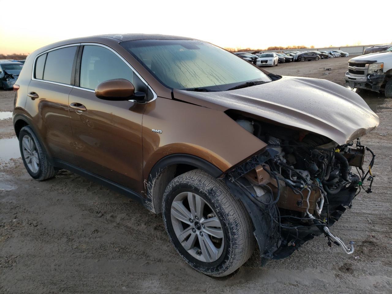 2017 KIA SPORTAGE L - Image 4