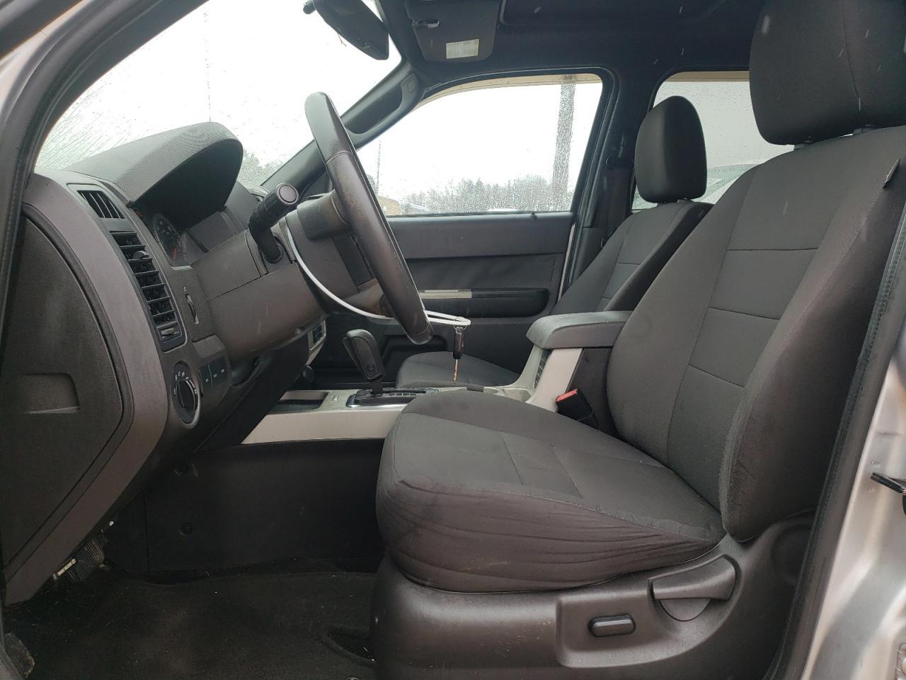 2010 FORD ESCAPE XLT - Image 7