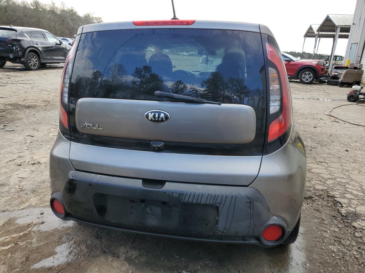 2016 KIA SOUL + - Image 6