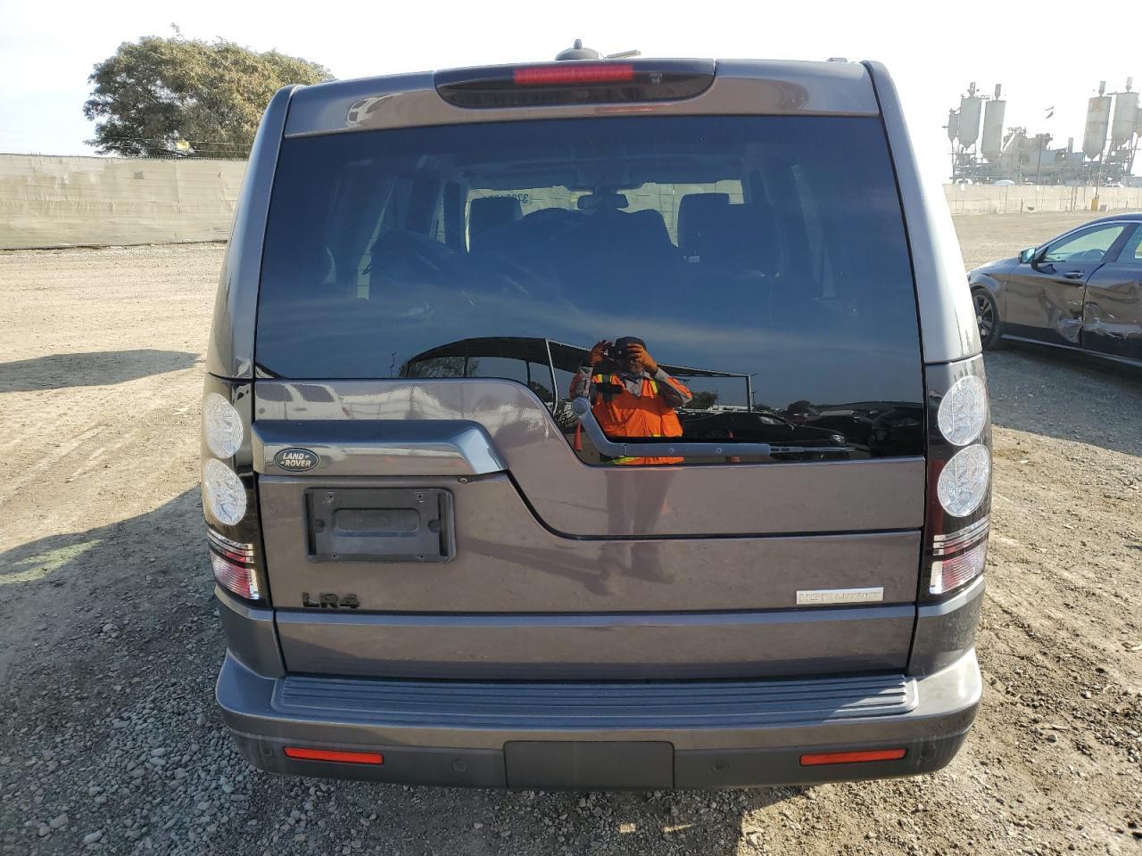 2016 LAND ROVER LR4 HSE LU - Image 6