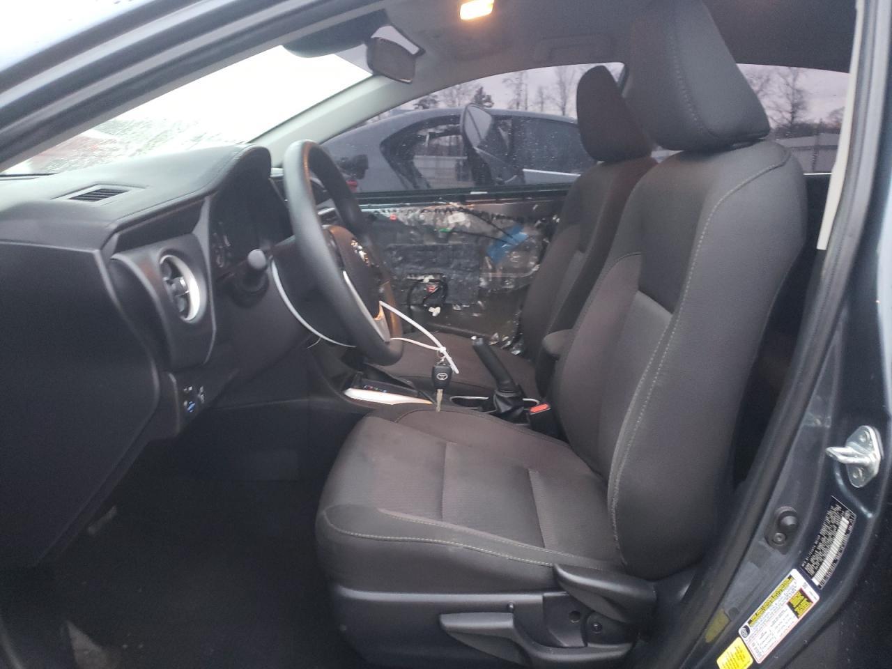 2019 TOYOTA COROLLA L - Image 7