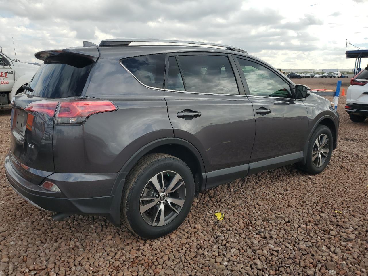 2017 TOYOTA RAV4 XLE - Image 3