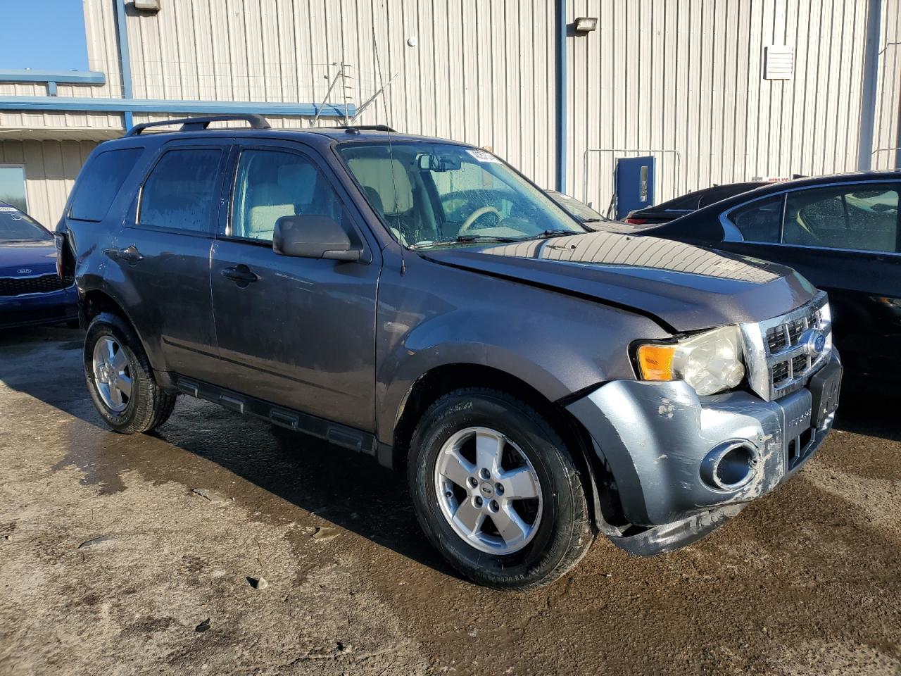 2010 FORD ESCAPE XLT - Фото 4