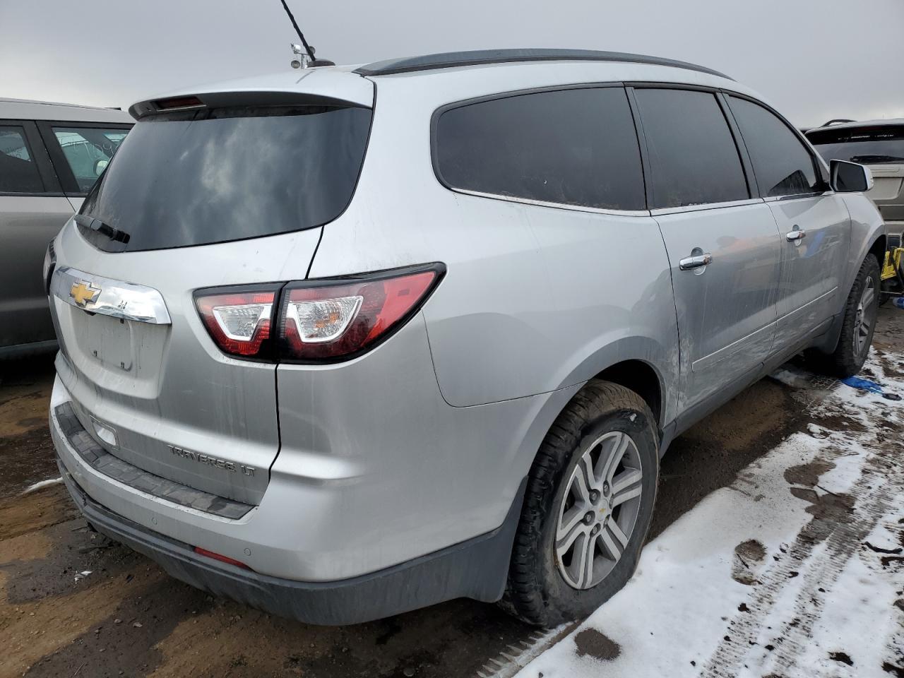 2015 CHEVROLET TRAVERSE L - Фото 3