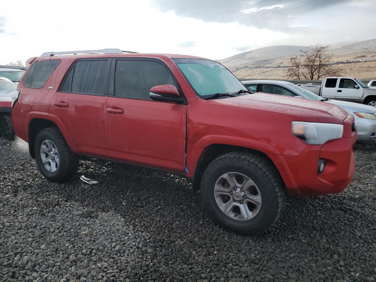 2017 TOYOTA 4RUNNER SR - Image 4
