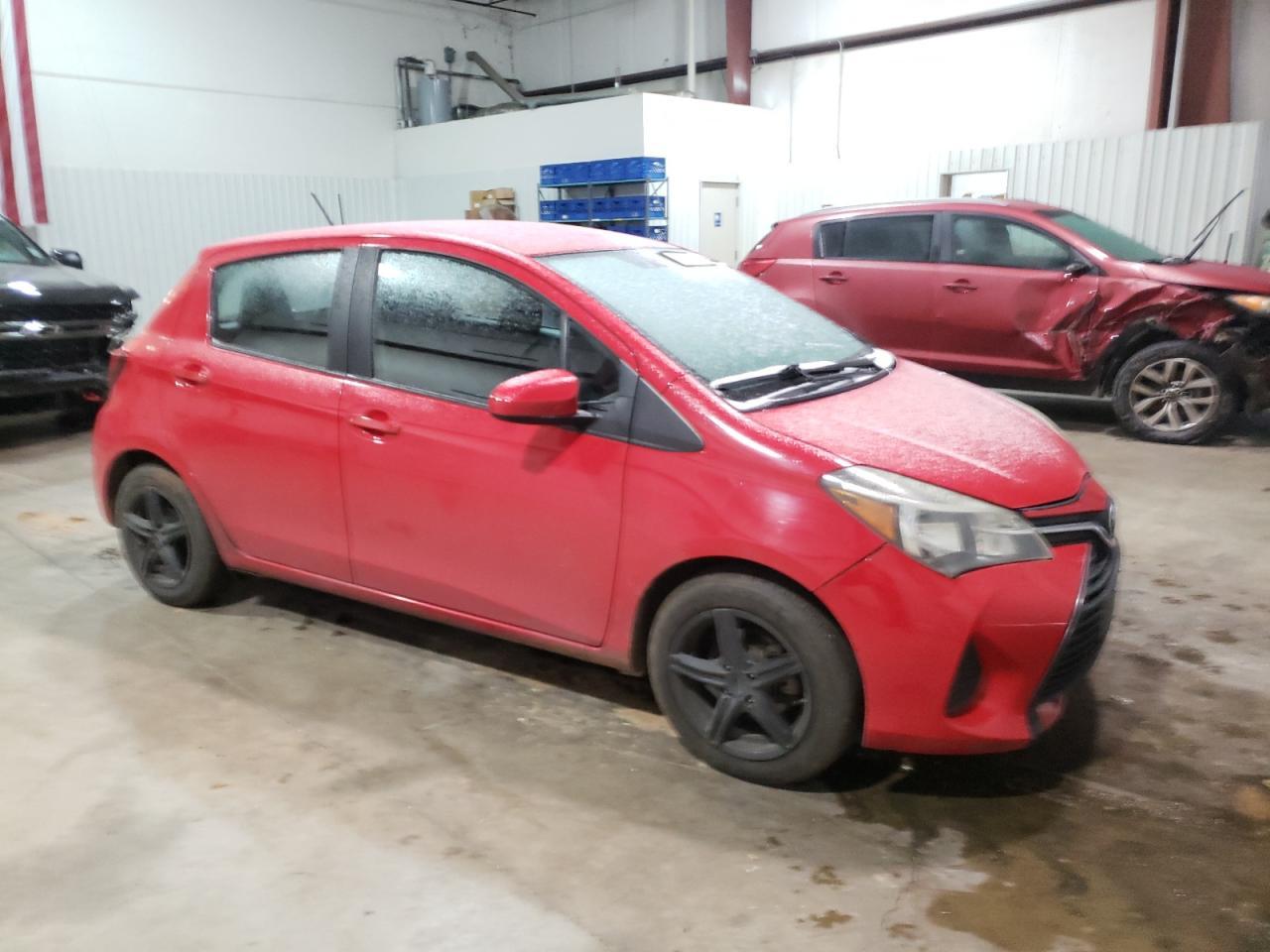 2015 TOYOTA YARIS - Фото 4