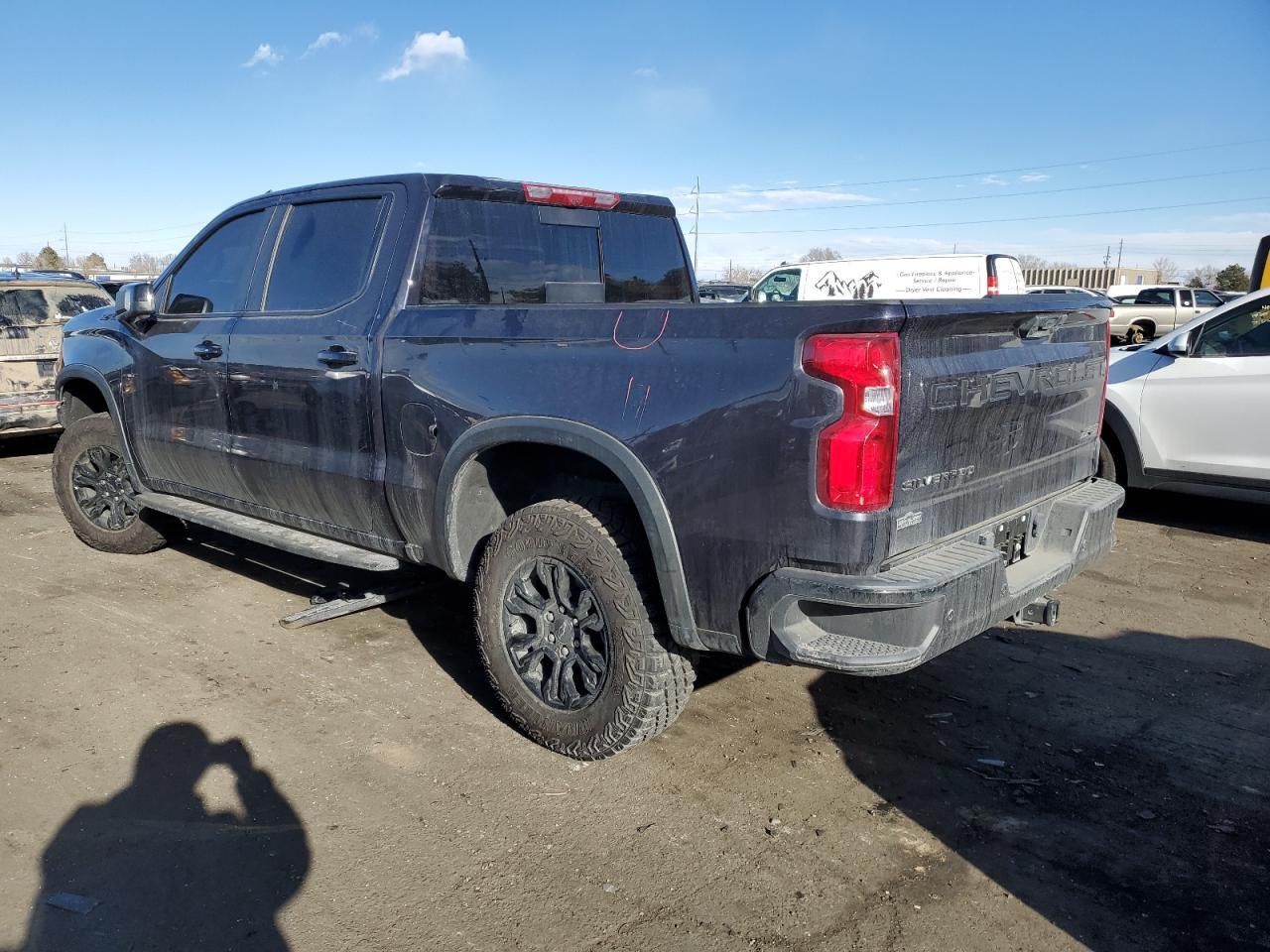 2023 CHEVROLET SILVERADO - Фото 2
