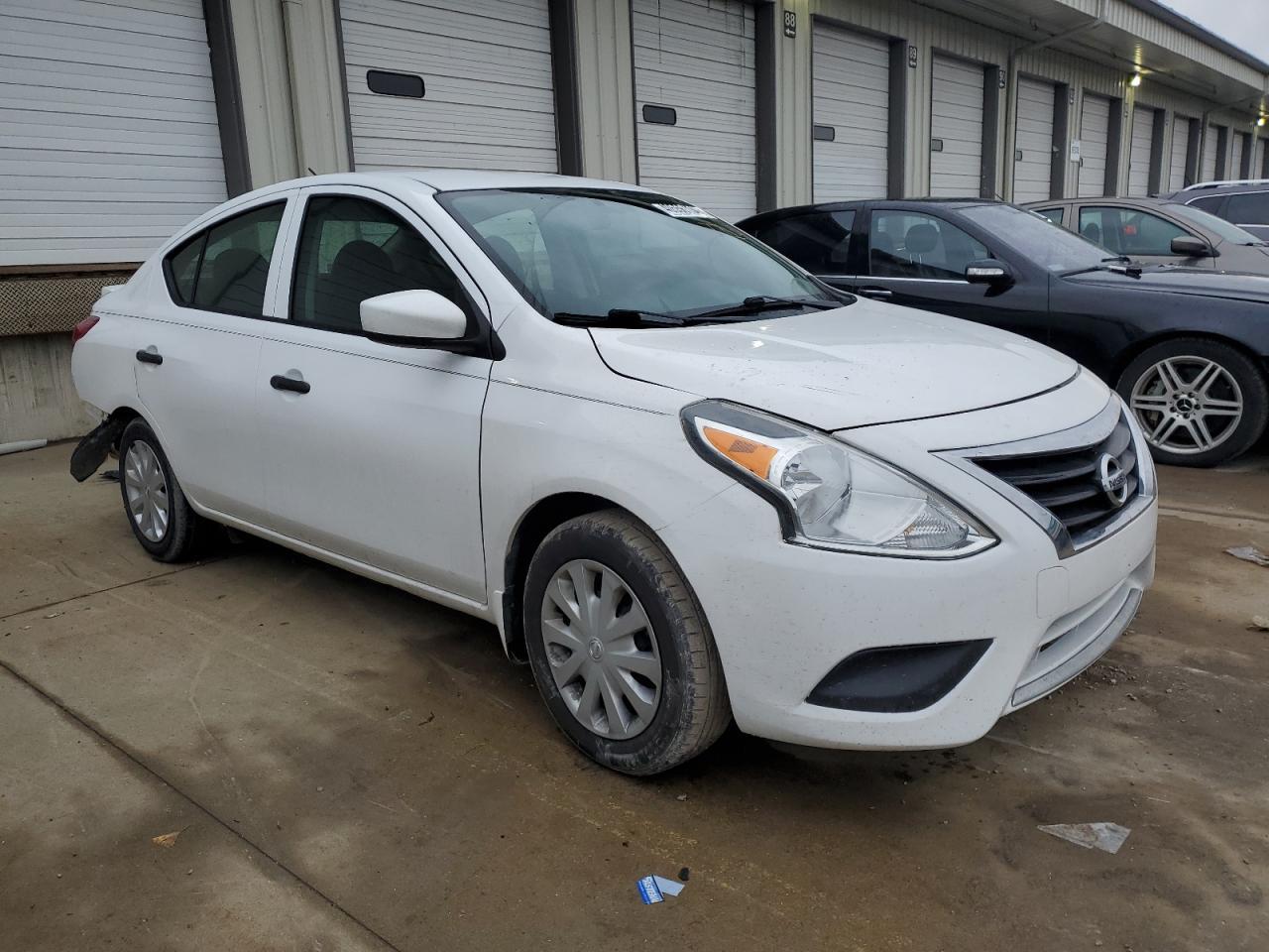 2016 NISSAN VERSA S - Фото 4