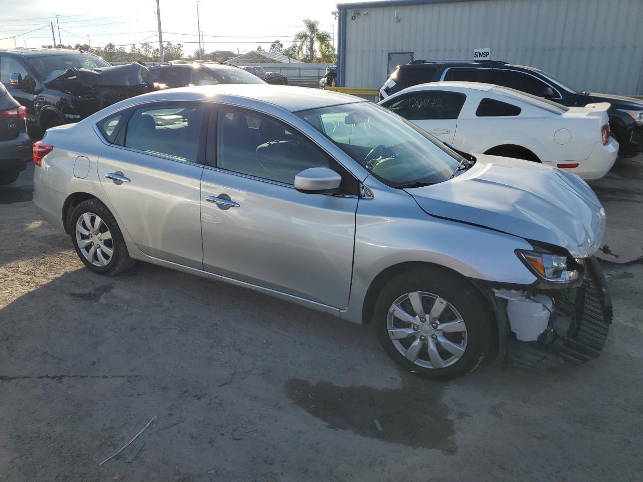 2017 NISSAN SENTRA S - Фото 4