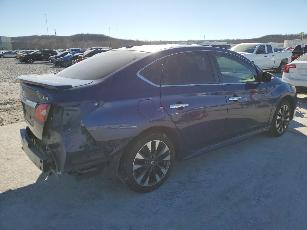 2016 NISSAN SENTRA S - Фото 3
