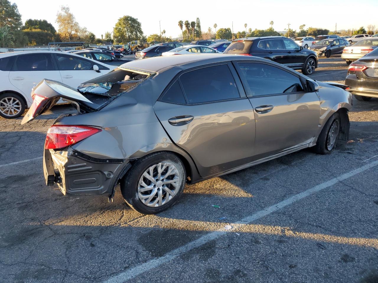2019 TOYOTA COROLLA L - Image 3
