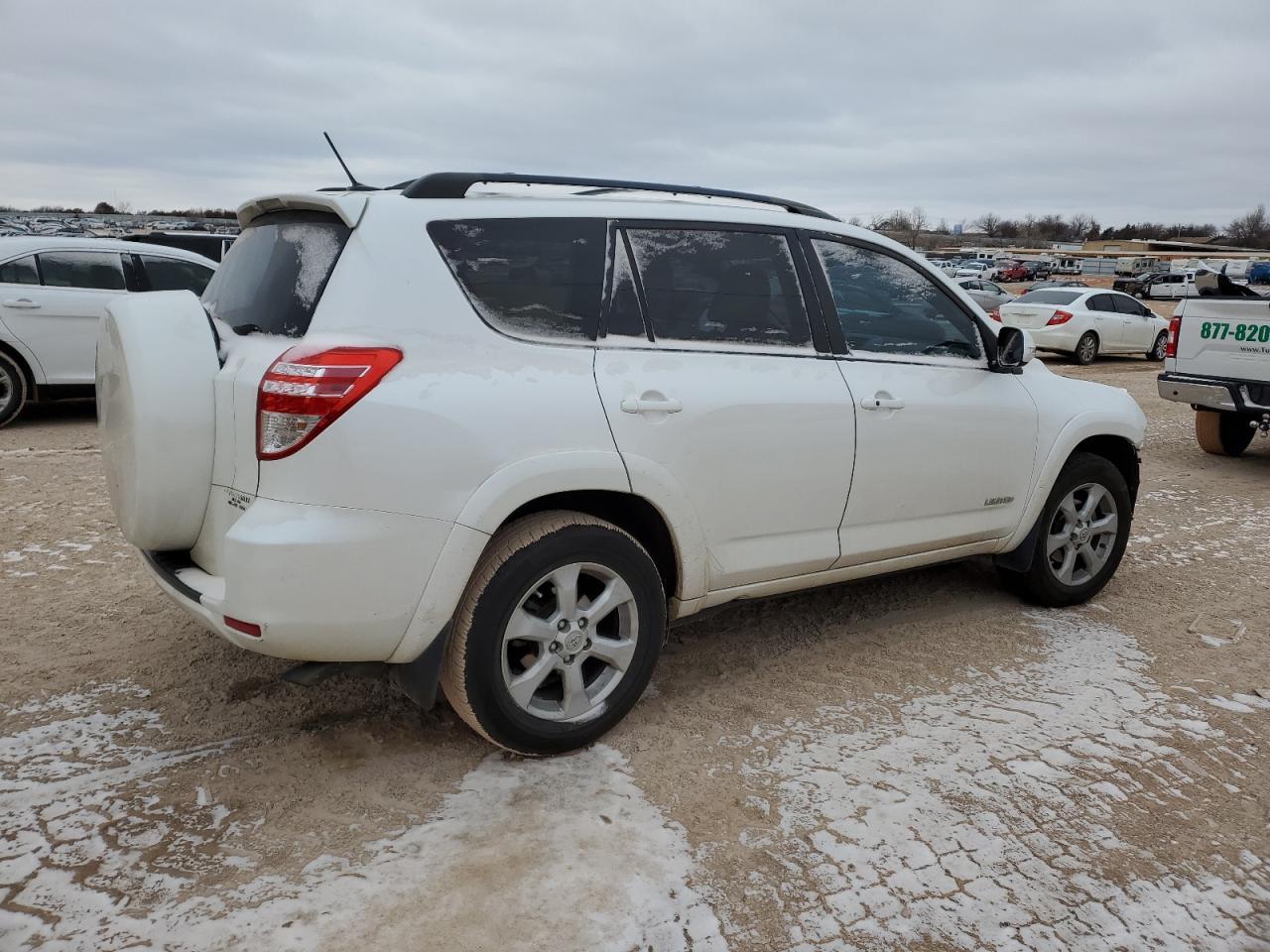 2011 TOYOTA RAV4 LIMIT - Фото 3