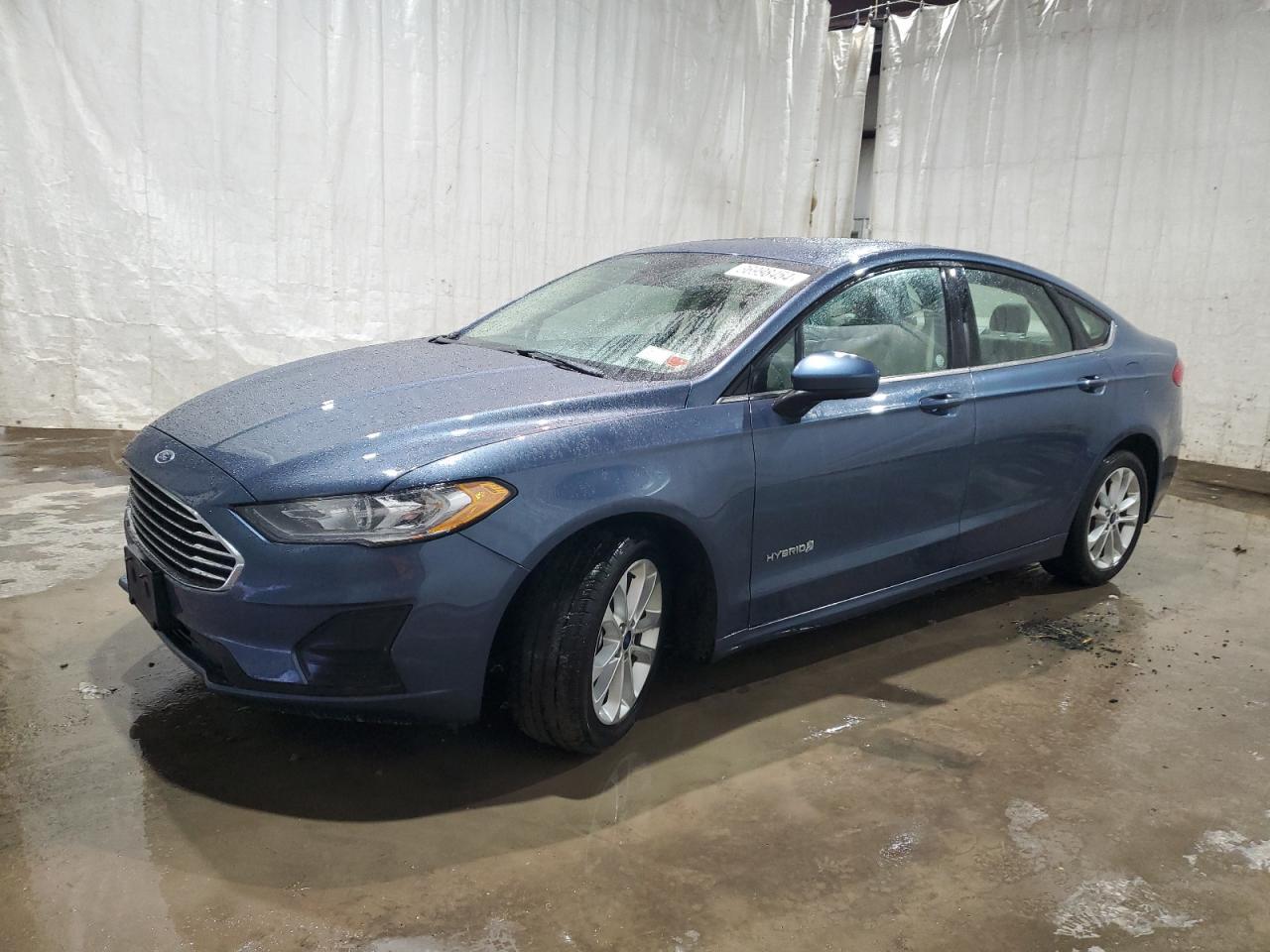 2019 FORD FUSION SE car image